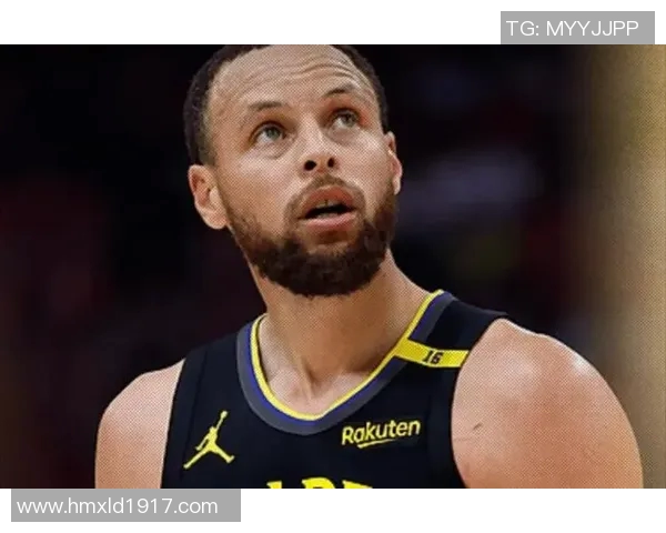 库里因个人原因缺席比赛,球迷纷纷为其献花! 库里因个人原因缺席比赛,球迷纷纷为其献花!